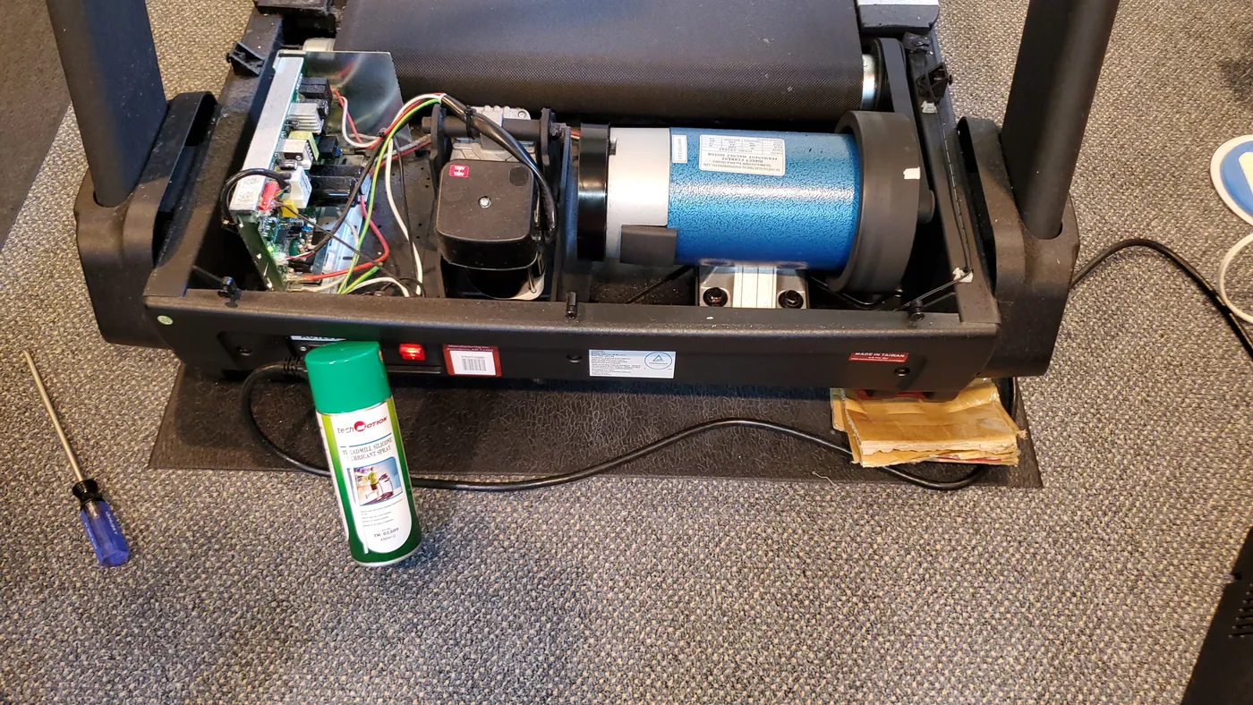 5 Signs Your Treadmill Needs Lubrication Right Now